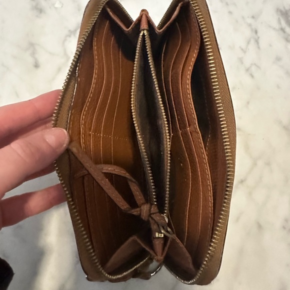 Chloe
Marcie Leather Continental Wallet tan - Picture 3 of 7